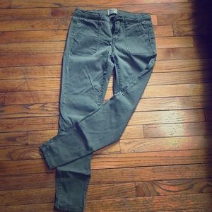 Mudd olive color skinny chino pants